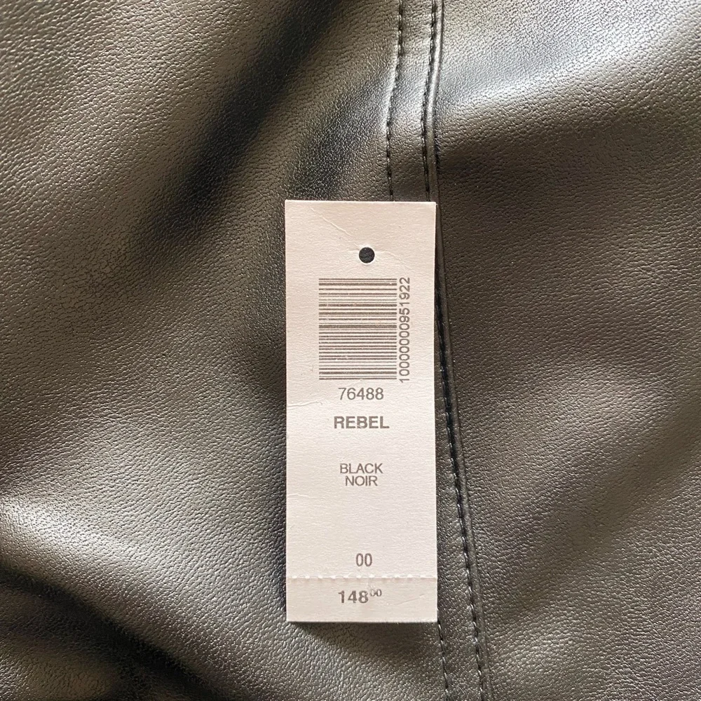 Aritzia Wilfred “Rebel” Vegan Leather Pants, Black, Size 00 - Picture 6 of 6